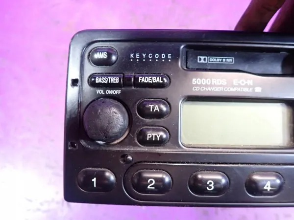 Radio Ford Focus MK1 OEM Zawada-377784- Usado image 3