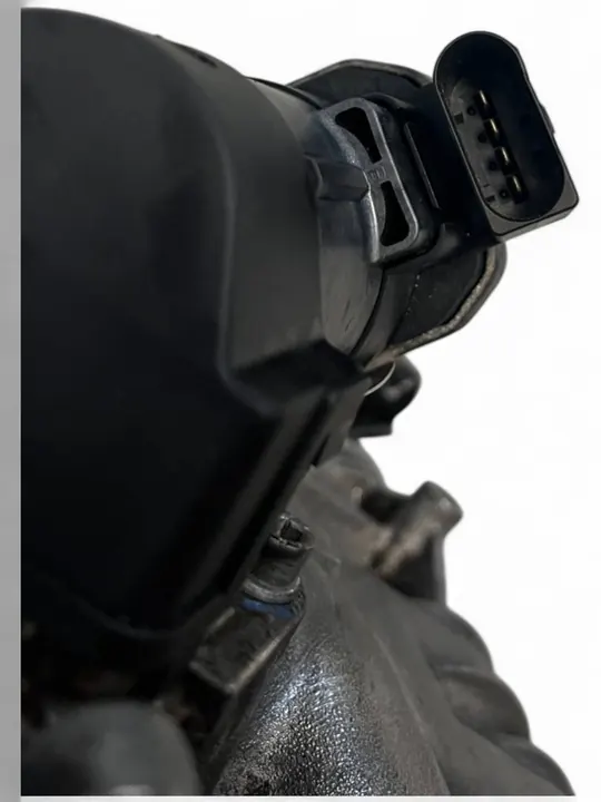 Coletor de admissão VW Sharan Válvula EGR 03G129713L image 3