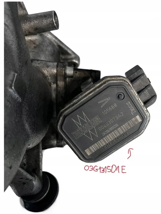 Coletor de admissão VW Sharan Válvula EGR 03G129713L image 4