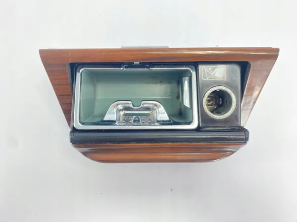Cinzeiro dianteiro OEM SDV07624 para Mercedes W124 image 9