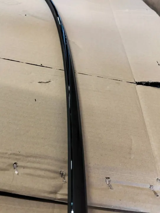 Kattojousi oikea puoli OEM 9J1853912A Porsche Taycan image 3