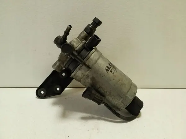Hyundai Santa Fe Fuel Filter VAL251072 image 2