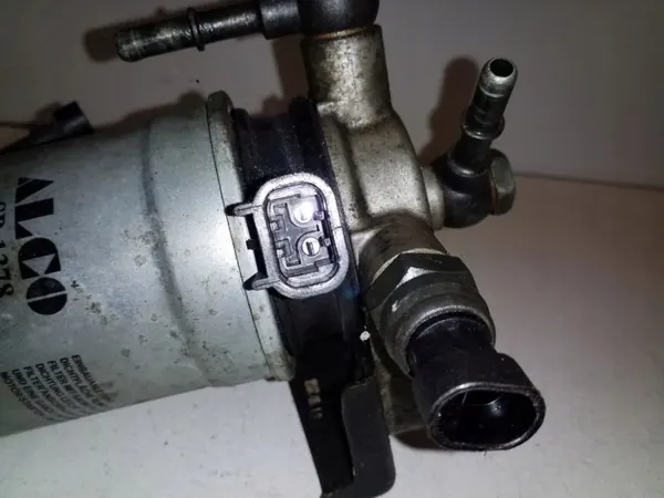 Hyundai Santa Fe Fuel Filter VAL251072 image 4