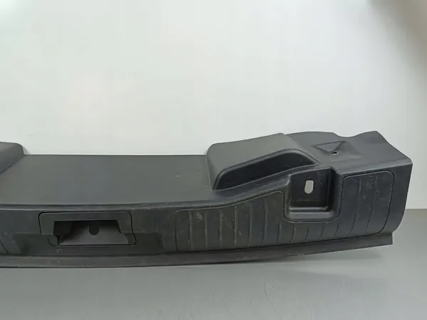 2022 Ford Escape IV Trunk Sill Cover LJ6BS404C08B image 3