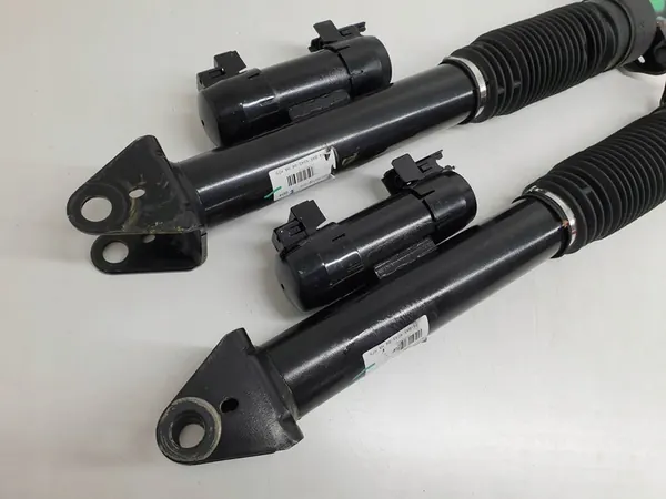 Amortizzatore posteriore Mercedes GLE GLS 166 X166 W166 image 2