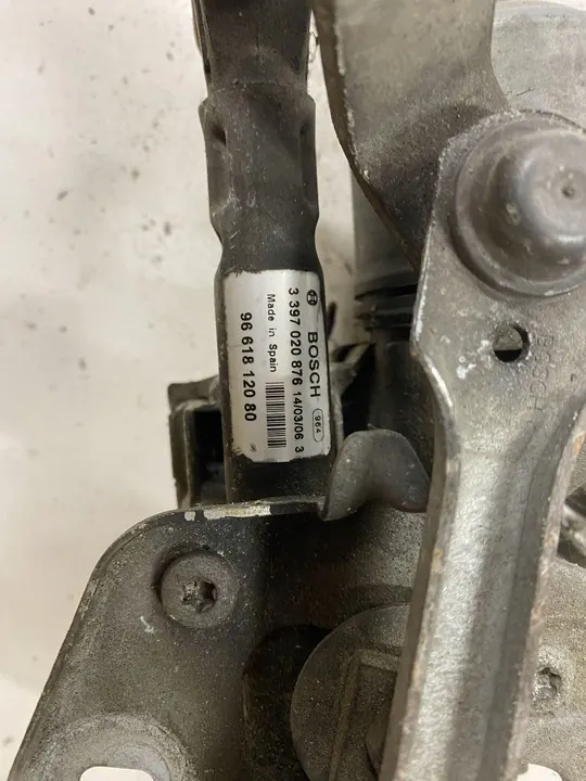 Scheibenwischermotor PEUGEOT 407 SW 2.0L image 4