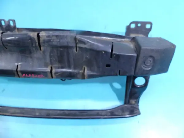 Etupuskuri Vahvistus VW Jetta VI image 2