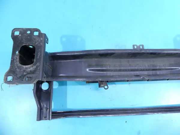 Etupuskuri Vahvistus VW Jetta VI image 8