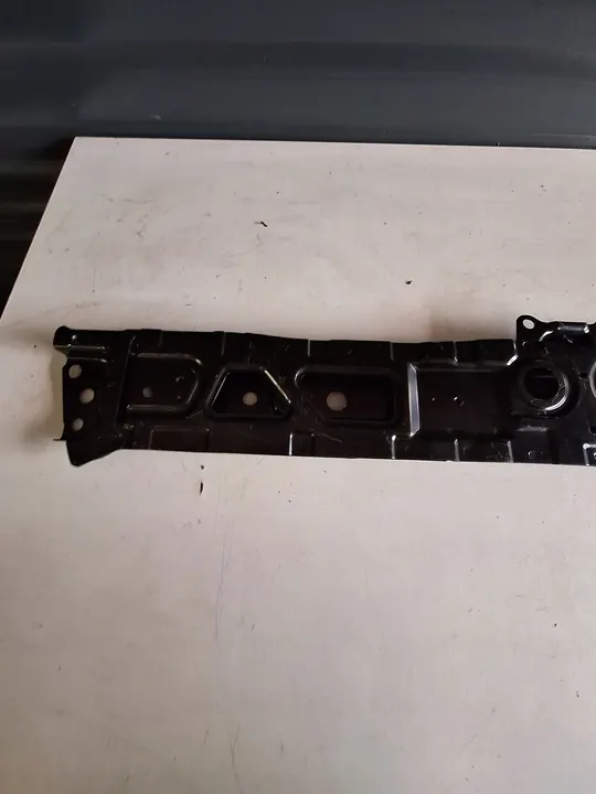 Suporte inferior do radiador Toyota C-HR 16- image 2