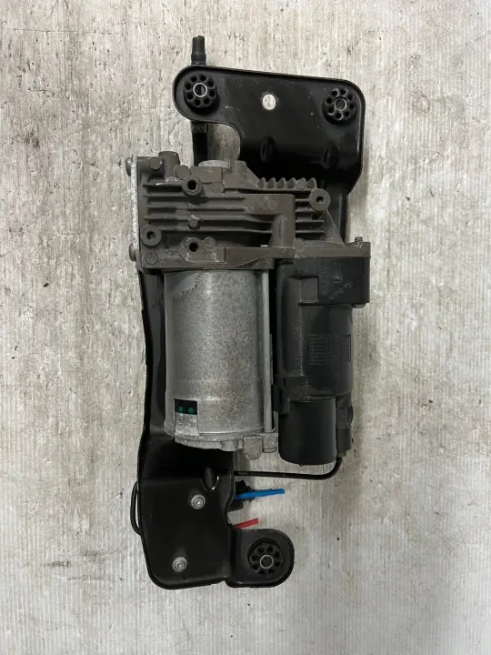 BMW OEM 6789938 Jousituskompressoripumppu X6 E71 image 2