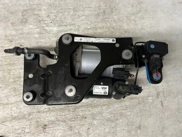 BMW OEM 6789938 Jousituskompressoripumppu X6 E71 image 6