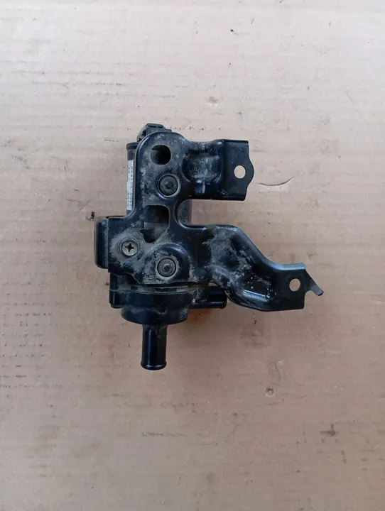 Extra vattenpump Toyota Prius II 1.5 03-09 OEM image 2