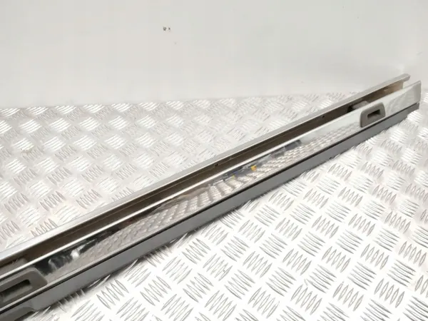 Barras de tejadilho Jeep Commander OEM 55396647AE - Usado image 4
