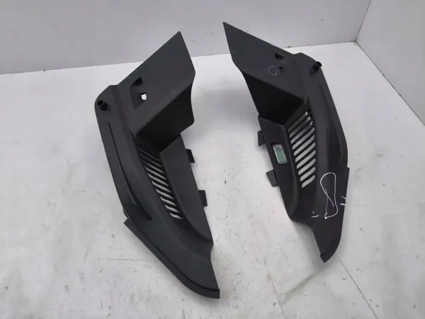 SEAT OEM 5FA867761 Cubierta Montaje Estante Maletero Izquierda image 2