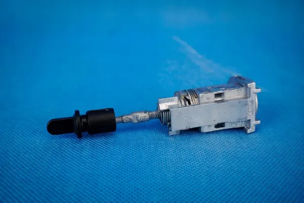 Insert de serrure conducteur Audi A7 S7 OEM 4K8837167 image 3
