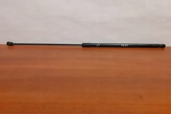 Actuador de capó derecho VW GOLF VII 5G0823359A 2.0L image 3