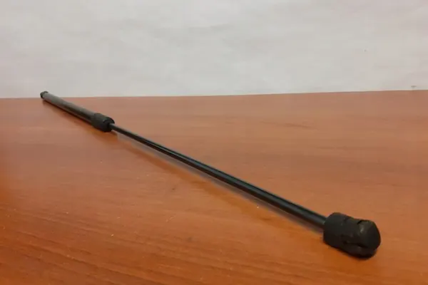 Actuador de capó derecho VW GOLF VII 5G0823359A 2.0L image 5