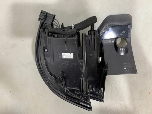 Opel Mokka B Luz Trasera Derecha 9861335580 image 3