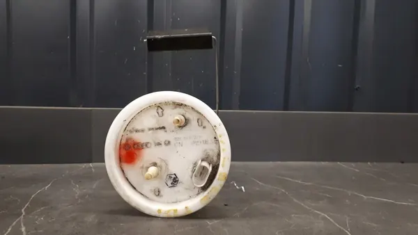 Brandstofpomp drijver 6N0919183B VW Polo 6N 1.4 image 4