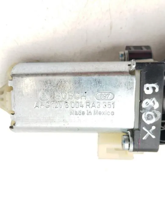 Moteur de siège OEM 6004RA3351 pour Chrysler Pacifica 2018 image 4