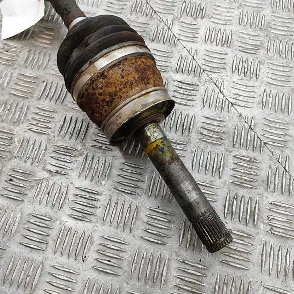 Nissan Navara D22 2005 Vänster framaxel OEM image 7