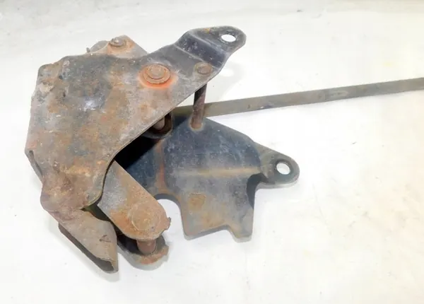 OEM 11 ohjaamon lukitusmekanismi Mitsubishi Canter 3.3 TD image 4