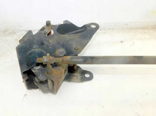 OEM 11 ohjaamon lukitusmekanismi Mitsubishi Canter 3.3 TD image 7