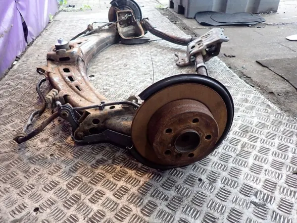 Poutre d'essieu arrière OEM Zawada-375494- Mercedes A-Class image 4