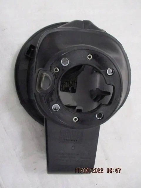 Tapa de combustible Hyundai Ioniq OEM 69513G2000 - Usado image 5