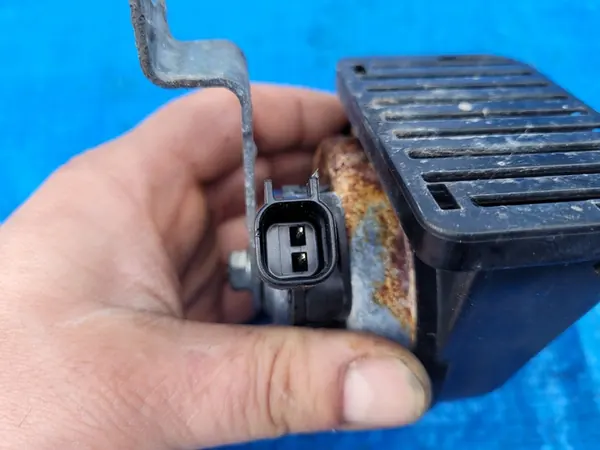 OPEL Corsa E Mokka X Zafira C Buzina GM 13409129 image 3