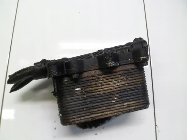 LAND ROVER DISCOVERY 3.0D Oil Cooler UBC760011 image 3