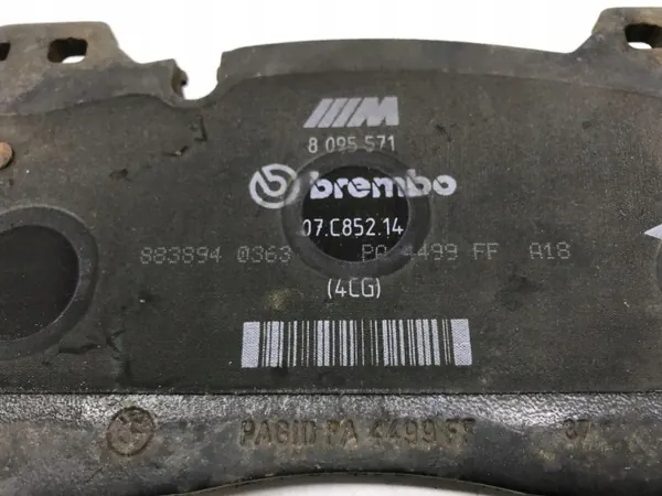 OEM P0610 fram bromsbelägg set för BMW F90 image 5