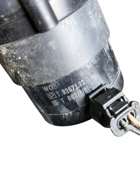 VW Golf VII vesipumppu OEM 9020876A - Käytetty image 3