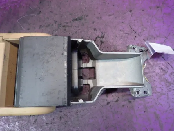 Opel Signum 03-05 Armlehne OEM Zawada-387315- image 7