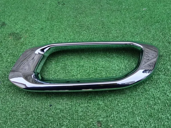 Bouton d'échappement chrome gauche Mercedes GLE W167 OEM A1678856900 image 2