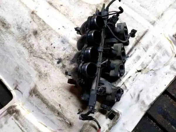 Colector de admisión OEM 06A133206H para VW Golf IV 1.6L image 2