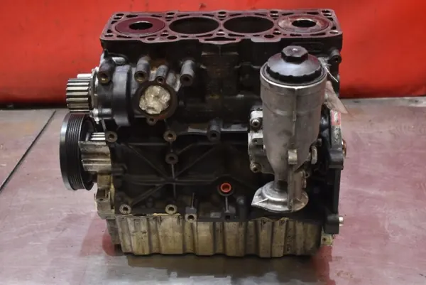 Bloco motor BMN para Audi A3 8P 2.0 TDI 170 CV image 2