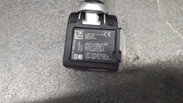 Sensor TPMS A0009052102Q06 Mercedes E-Class W213 image 3