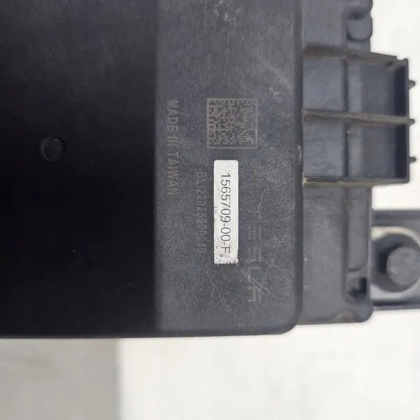 Radarsensor Tesla Model S Plaid OEM 1565709-00-F image 4