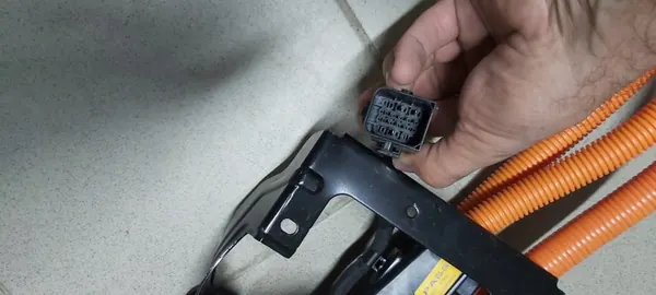 Port Câble Chargeur Kia E-Soul OEM 50752 2019-2022 image 5