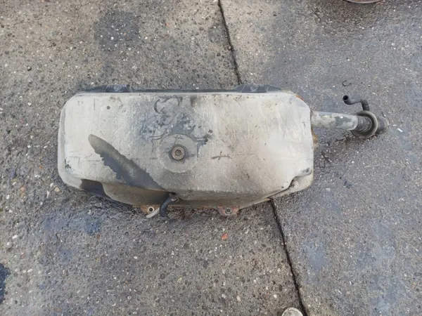 Polttoainesäiliö OEM LUK726 Mercedes E W124 3.0 image 3