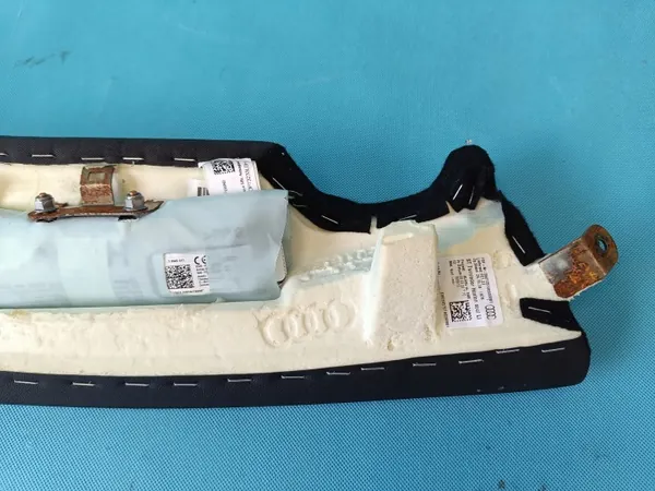 OEM 8W0885701AS sidokudde för VW Tiguan II vänster image 5