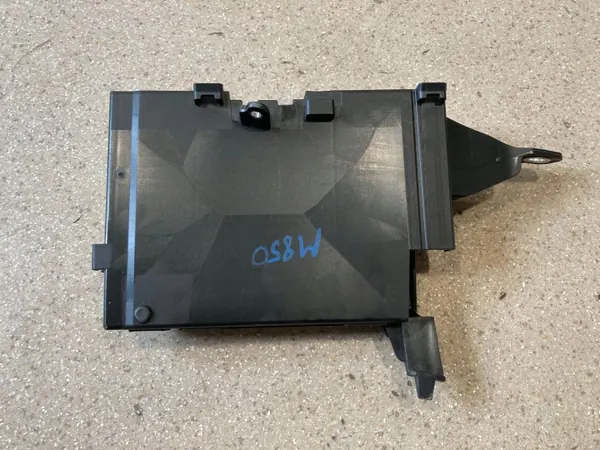BMW Motorcomputermontering OEM 7935548 - Begagnad image 4