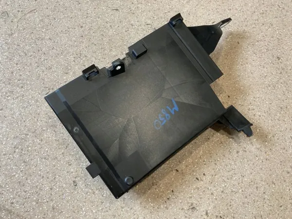 BMW Motorcomputermontering OEM 7935548 - Begagnad image 9