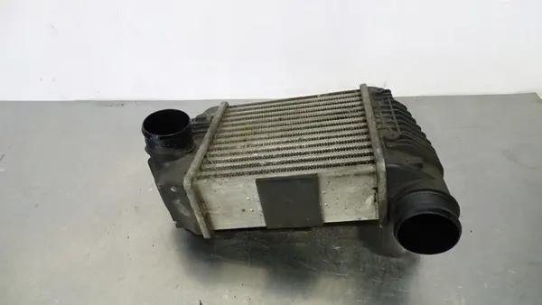 Right Intercooler Audi A6 C6 1.9 image 3