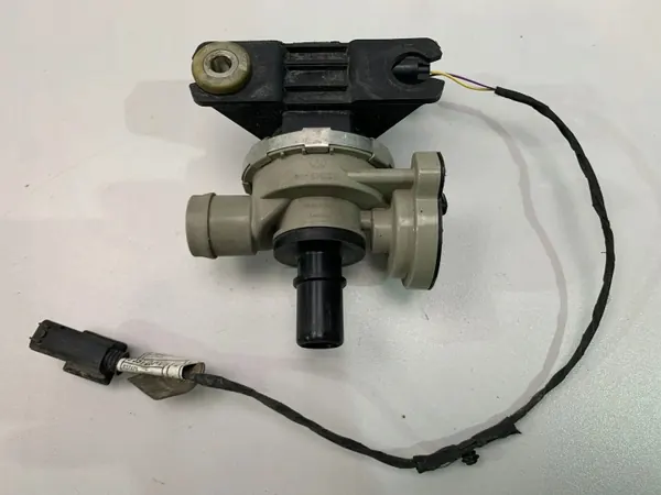 BMW OE Vattenventil OEM 7303949 för 3-serien F30 image 5