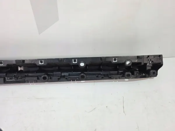 OEM 7425459 Vänster tröskelklämma för BMW X5 G05 LCI image 4