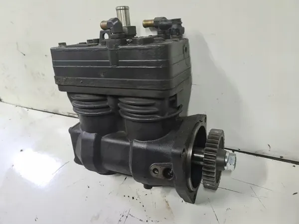 Compresseur à 2 pistons Renault Gama D DTI 8 Volvo FL D8K OEM image 3