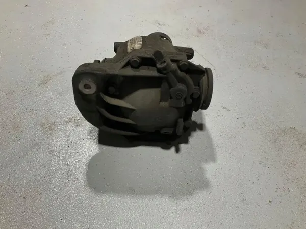 Différentiel arrière BMW 5 (E60) 7555727 4.8L 2009 image 4