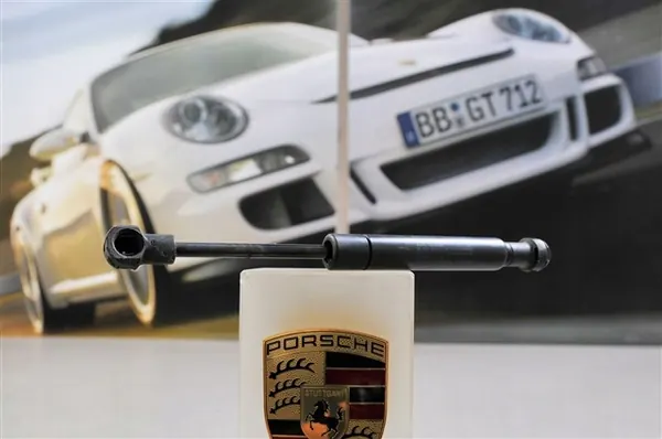 Porsche 986 Boxster Gasdämpare / Baklucka image 2
